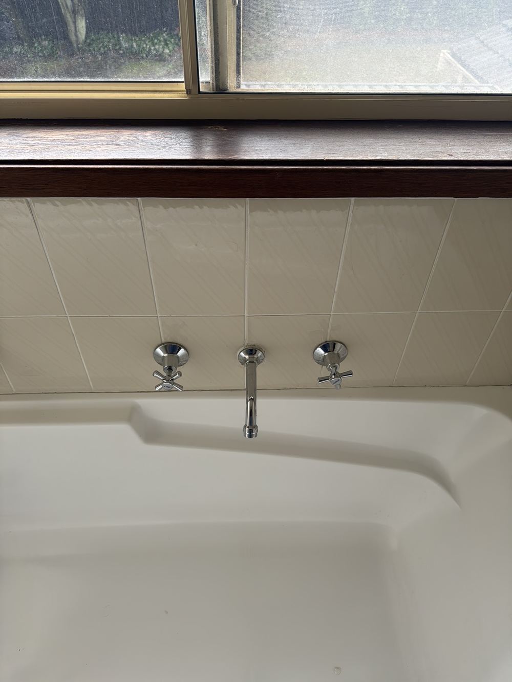 Bath spout loose at the wall and needing to be secured, Castle Hill