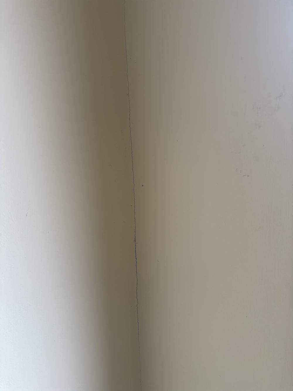 Fine cracks at door and window corners consistent with long term settling, Castle Hill
