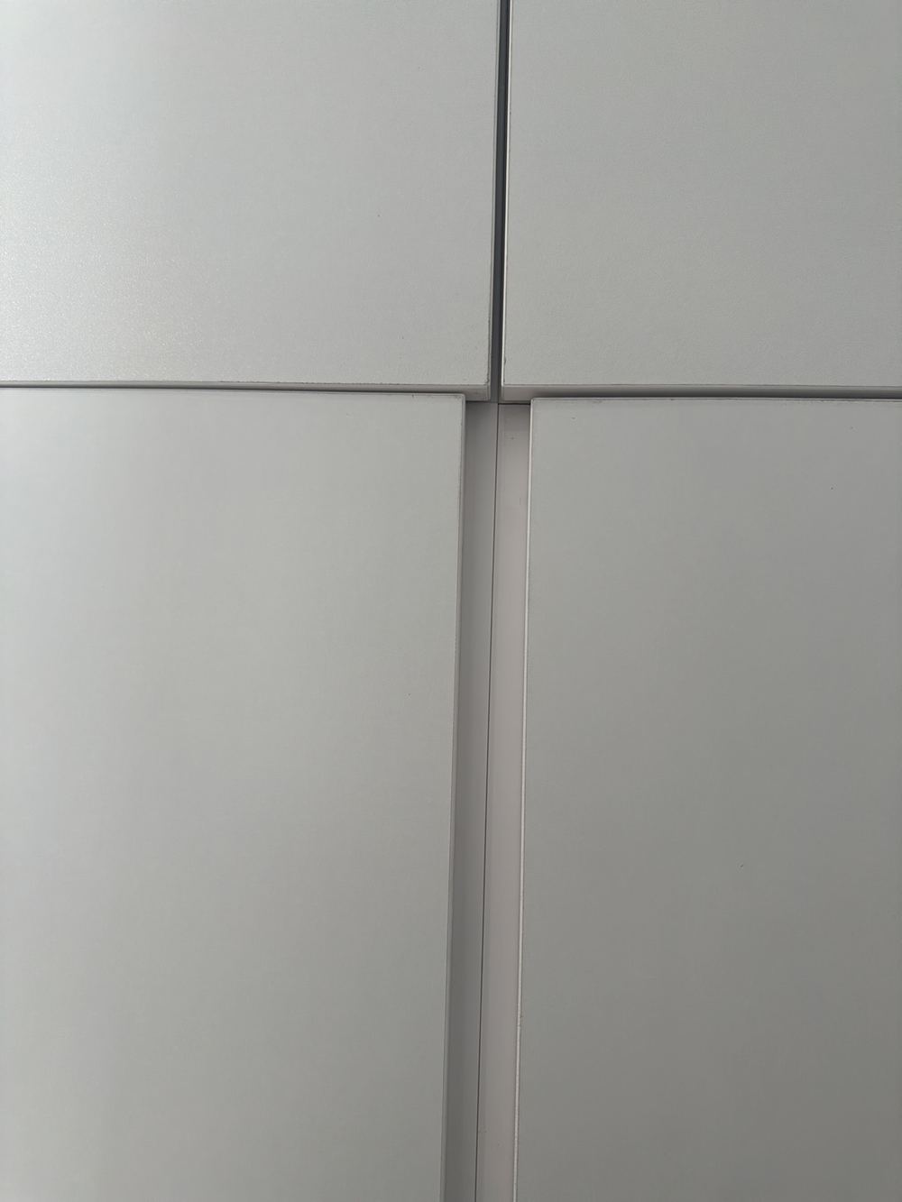 Wardrobe panels out of line, leaving uneven gaps between the doors, Castle Hill